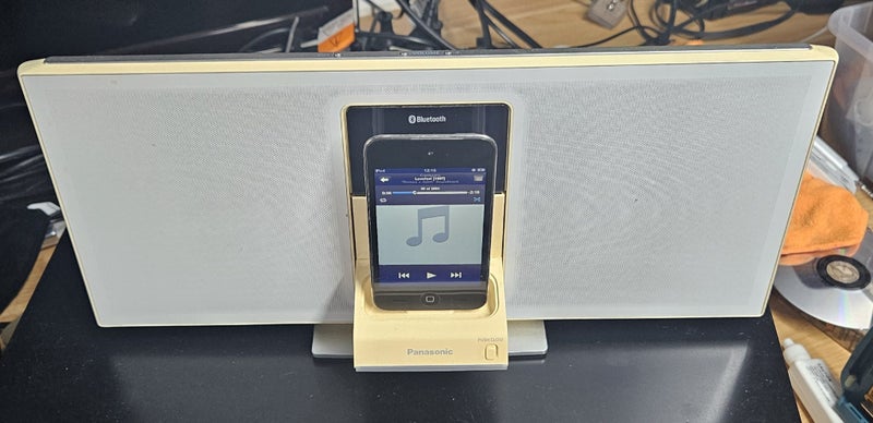 Panasonic IPod Dock Stereo / Bluetooth SC-HC05 Carousel 2
