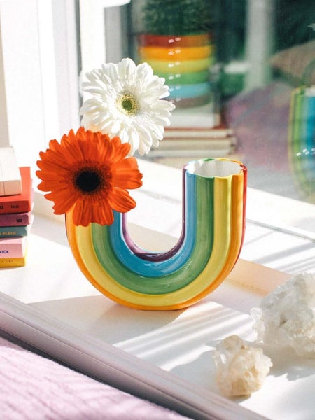 DOIY: Double Rainbow Vase Carousel 1