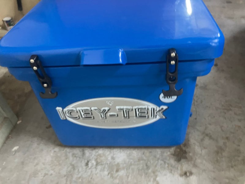 ICEY TEK Chilly Bin64375909017219110