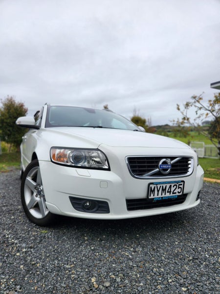 2012 Volvo V5064297609232003111