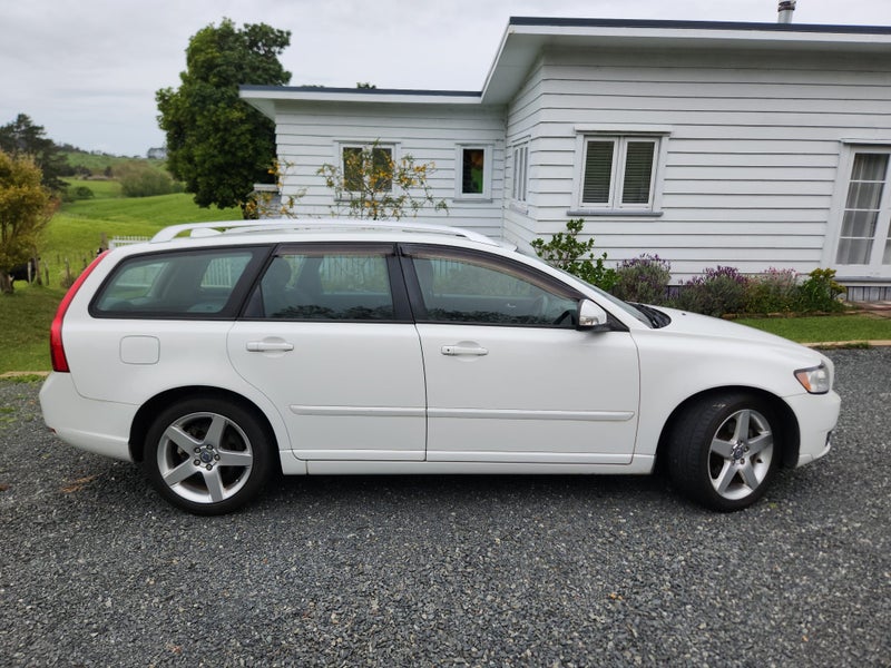 2012 Volvo V5064297609232003113