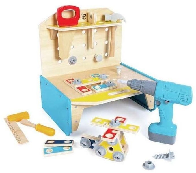 Hape: Little Engineer's Workbench Carousel 1
