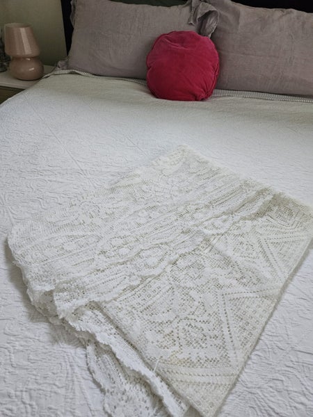 Large Crochet Bed Cover Or Tablecloth Carousel 2