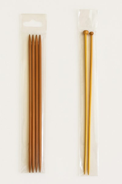 Bamboo Needles - 2.5mm***$1 RESERVE*** Carousel 1