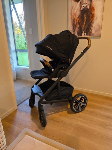 Nuna MIXX Pram - Excellent condition!64297813162370110
