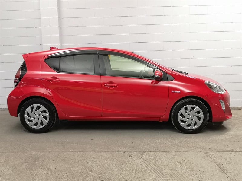 2015 Toyota Aqua Facelift, Smart key,Camera64300015591042112