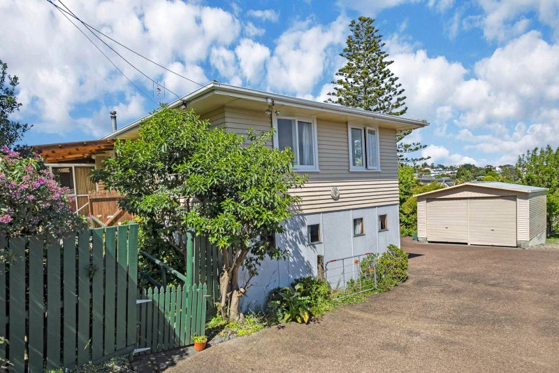 Big Land, Big Garages, Big Future!64300831111171113