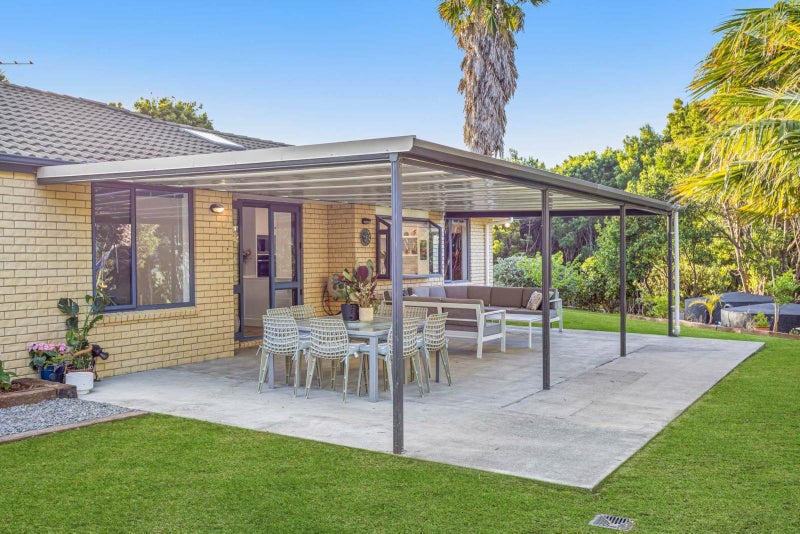 Secure your Slice of Country Paradise64300831230338111