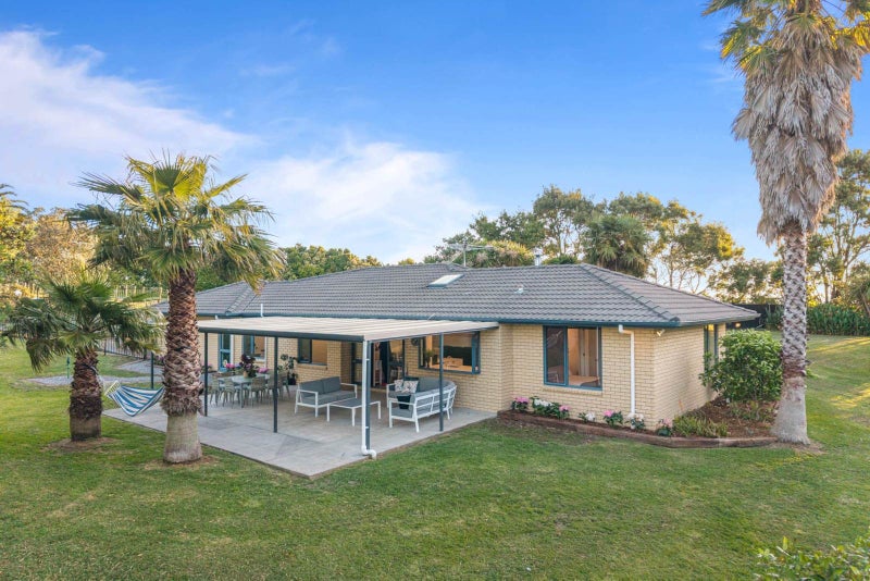 Secure your Slice of Country Paradise64300831230338113