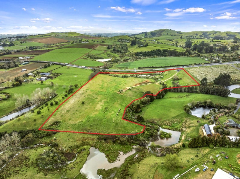 Auckland gateway landmark – 9ha64311027837186114
