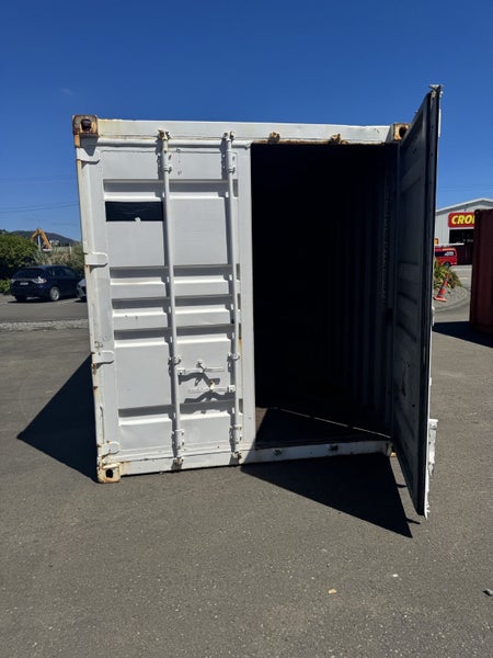 $1 Reserve – Used 20ft Shipping Container (minor hole in roof)64303796404995111