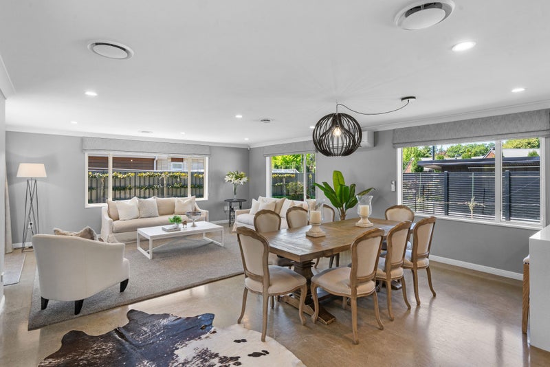 Big on Style! Big on Space!64303870779649113