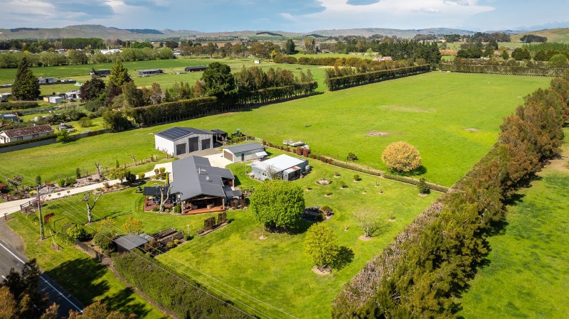 Room for life, work and play!64303870976769111