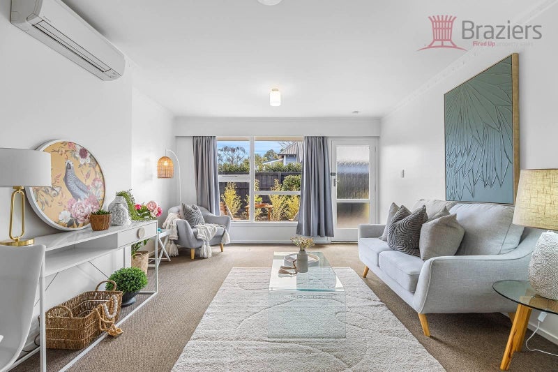 Single Level in Merivale-Golden Opportunity64471930882433114