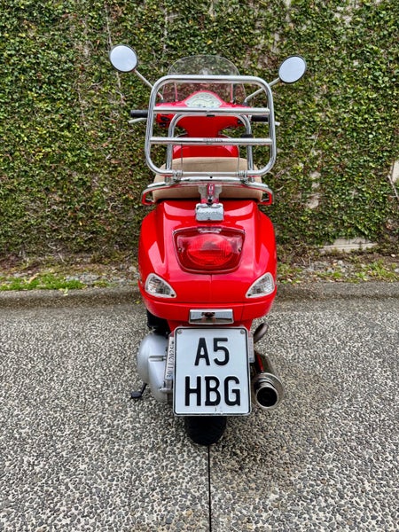 Vespa LX150ie 201164304166919042111
