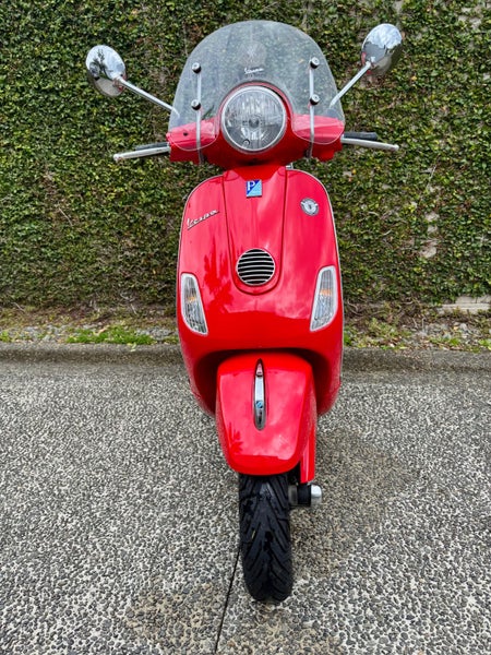 Vespa LX150ie 201164304166919042114