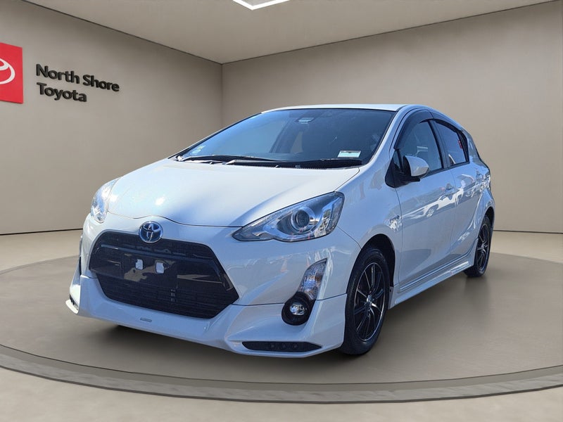 2016 Toyota Aqua 1.5L Hybrid G Soft Leather Hat...64304787923074112