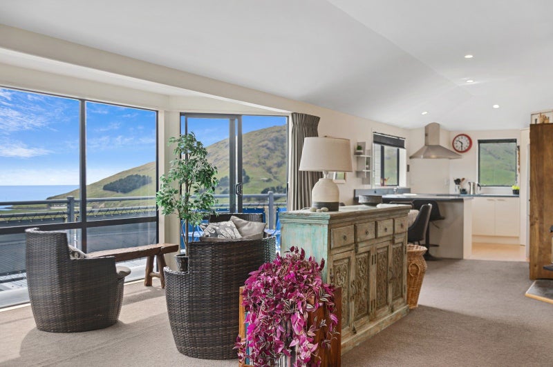 Views, sun, space, privacy64304788127617110