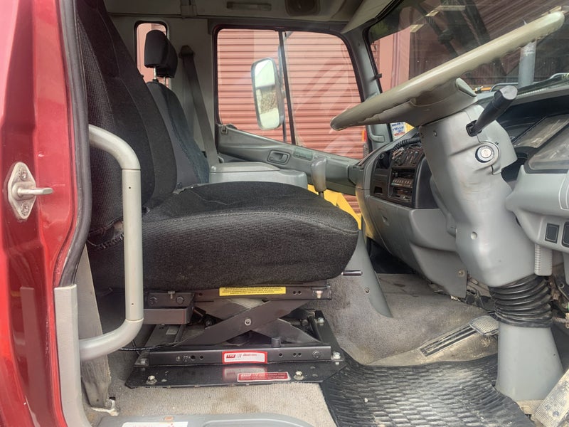 1997 Mitsubishi Fighter 7 Ton Payload!64305081245953114