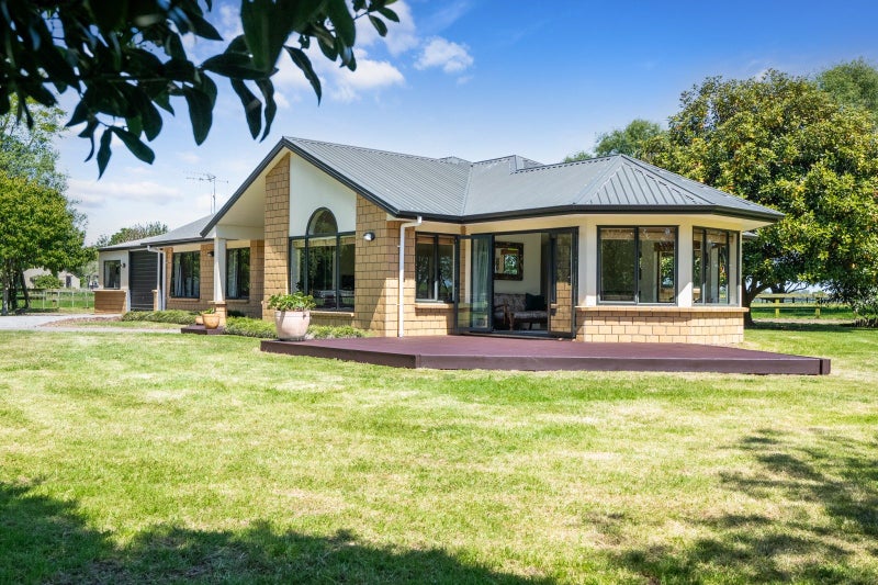 Lifestyle Retreat with Space, Style & Charm64304990516482111