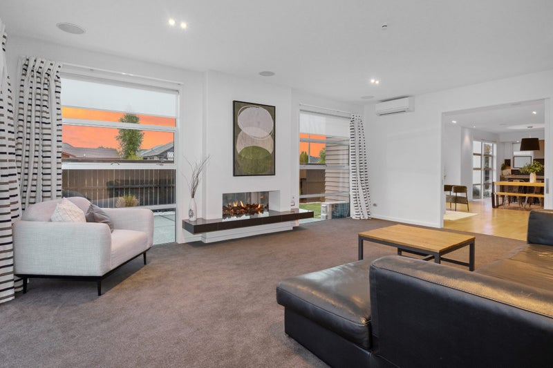 Contemporary Comforts, Connected Location64304990599171111