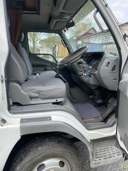 2004 Mitsubishi Canter Camper – Well-Maintained &64305195257217112