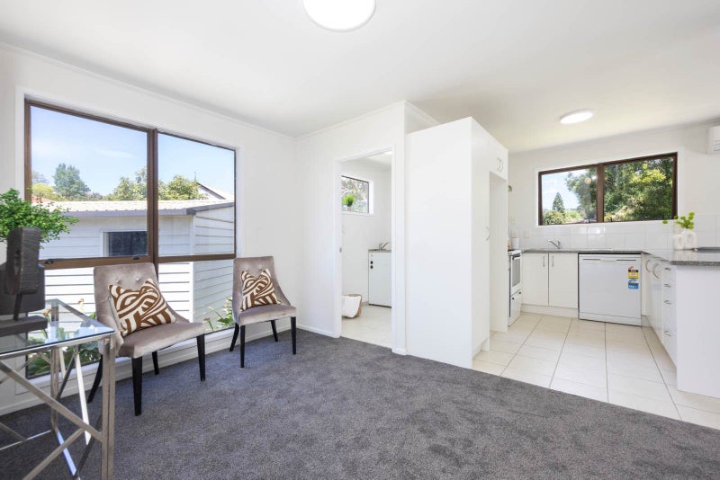 Vendor Leaving for Good – Must Sell!64305291082754113