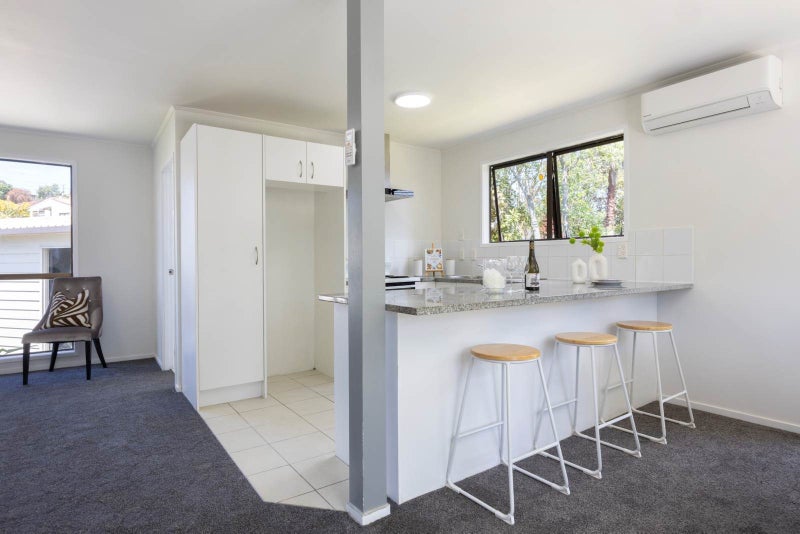 Vendor Leaving for Good – Must Sell!64305291082754114