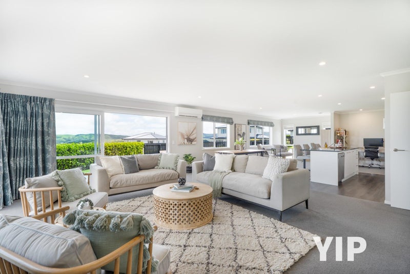 Elevated Single Level Stunner? YIP!64305497546625112