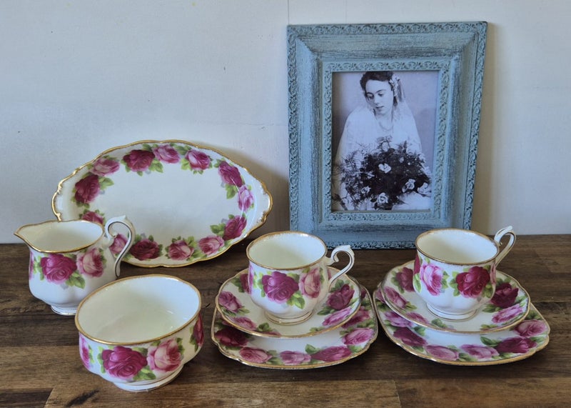 Beautiful Royal Albert Old English Roses Teaset for two Carousel 1