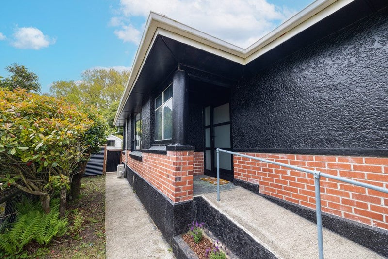 Summer's Nearly Here - Make Your Move to the Bay!64305794567427111