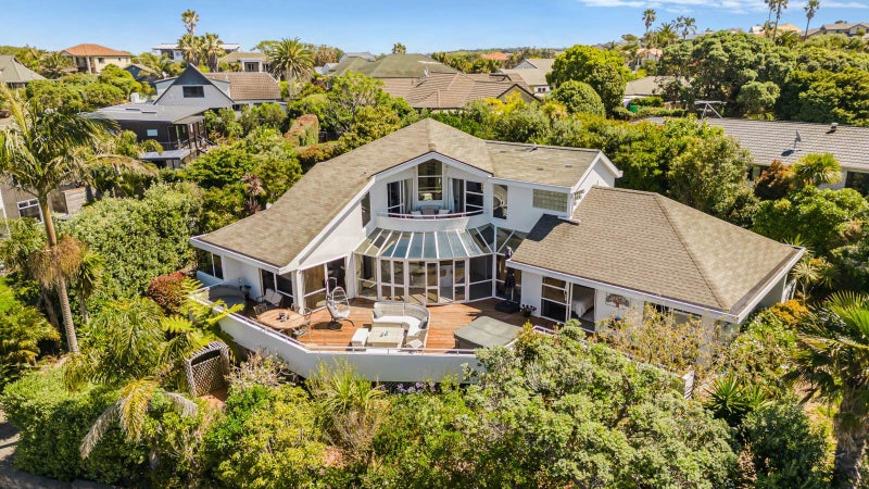 Peaceful, Palatial, & Perfectly Priced64305901216386110