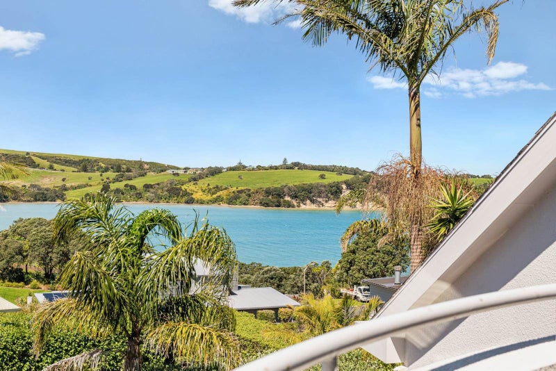 Peaceful, Palatial, & Perfectly Priced64305901216386111