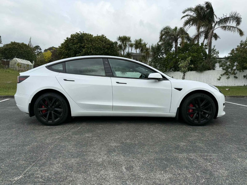 2022 Tesla Model 3 Rear Wheel Drive64306297929091111