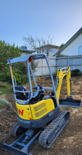 1.7T Wacker Neuson Digger Low hrs, 90dge tilt quick hitch64306311096833110