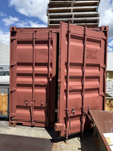 40FT STORAGE CONTAINER64306827087233110