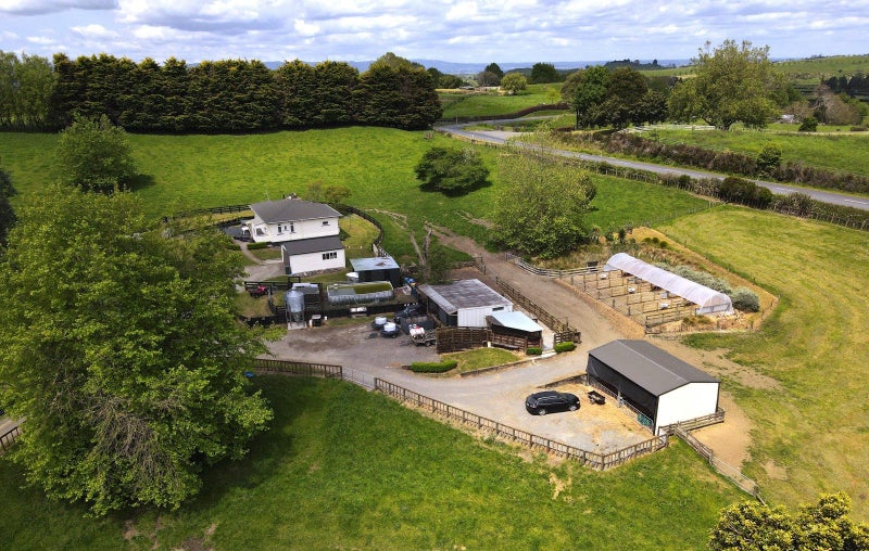 Live, Work, Play64306400941187114