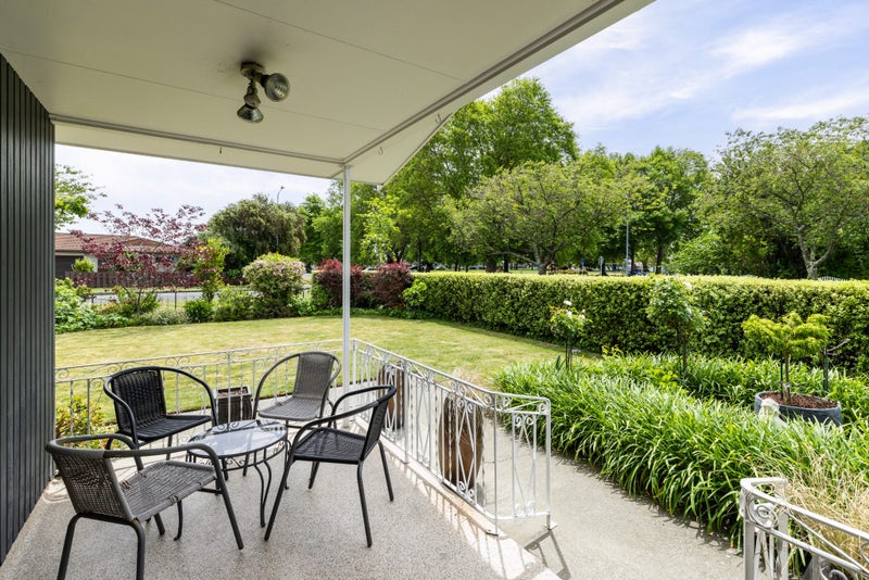 Parkside Perfection - Sunny, Stylish and Central64306400970626113