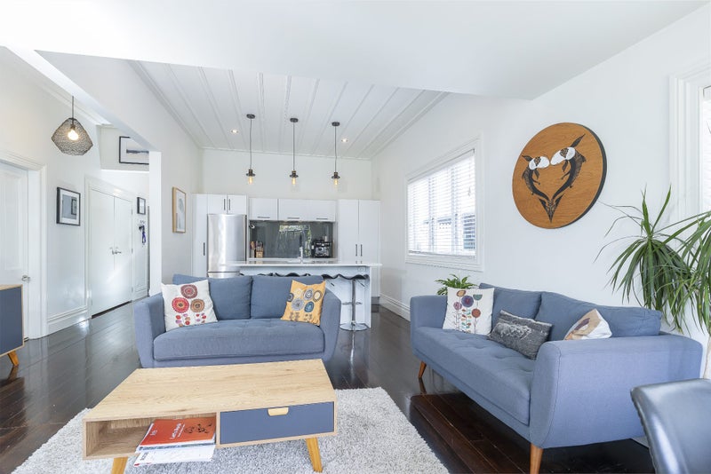 Sunshine, Style & Seriously Good Vibes64306400986626112