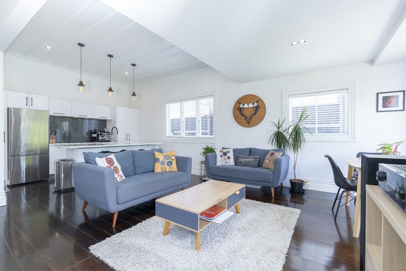 Sunshine, Style & Seriously Good Vibes64306400986626113