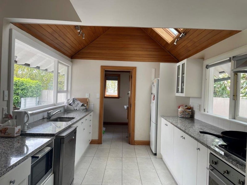 Burnside, 4 bedrooms64767814310785112