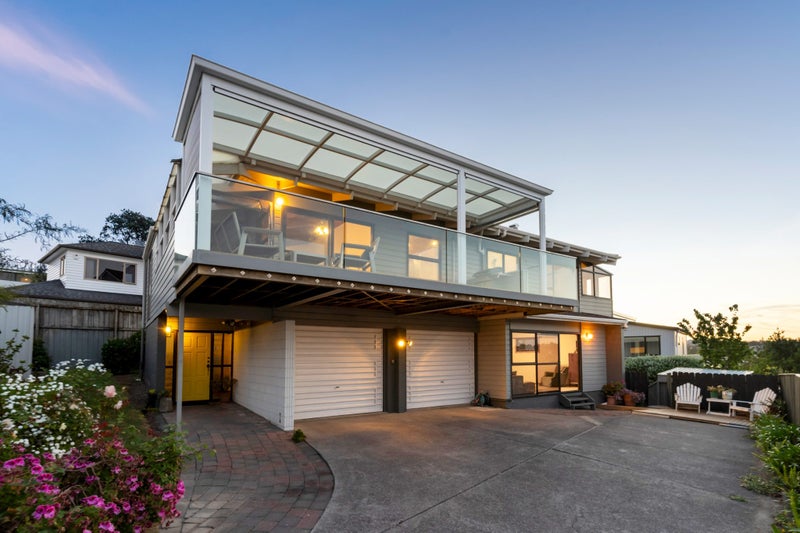 A VIEW YOU'LL NEVER WANT TO LEAVE64306495236739110