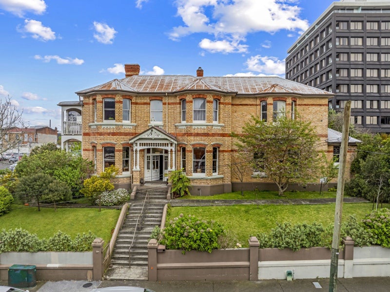 Former Convent: add value or own and occupy64311027619842110