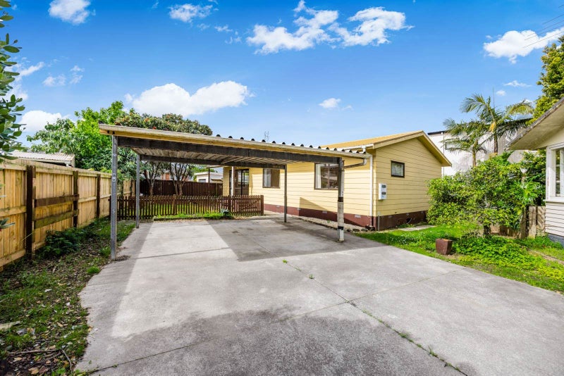 Exciting Potential!- An Opportunity to add Value64307111368961110