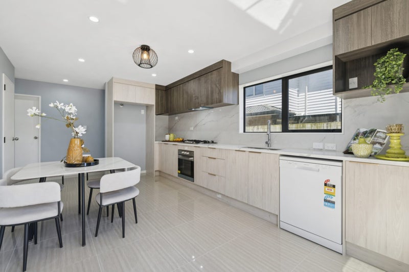 Short Walk to Revere Takanini Sikh Temple64351343857537111