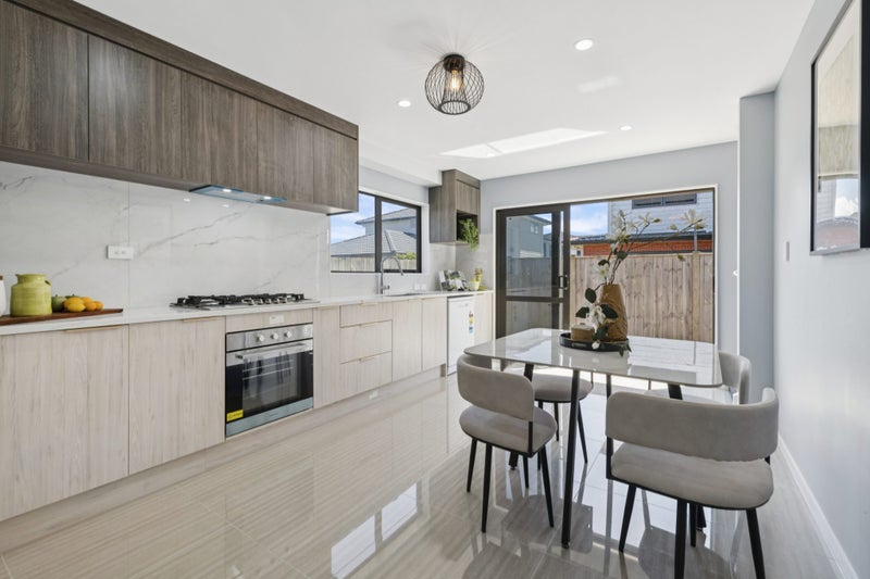 Short Walk to Revere Takanini Sikh Temple64351343857537112