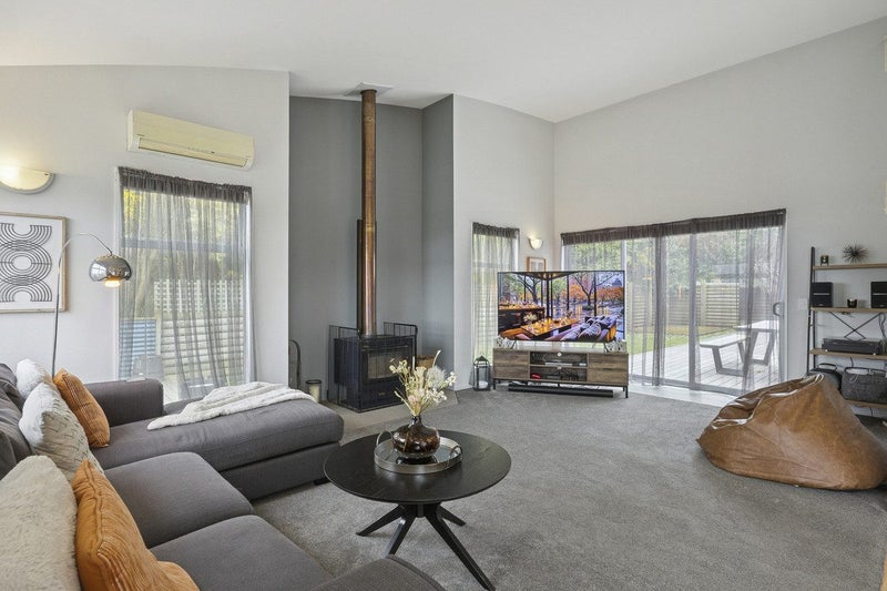 Serious Sellers, Stunning Views – Your Family’64308224625282113