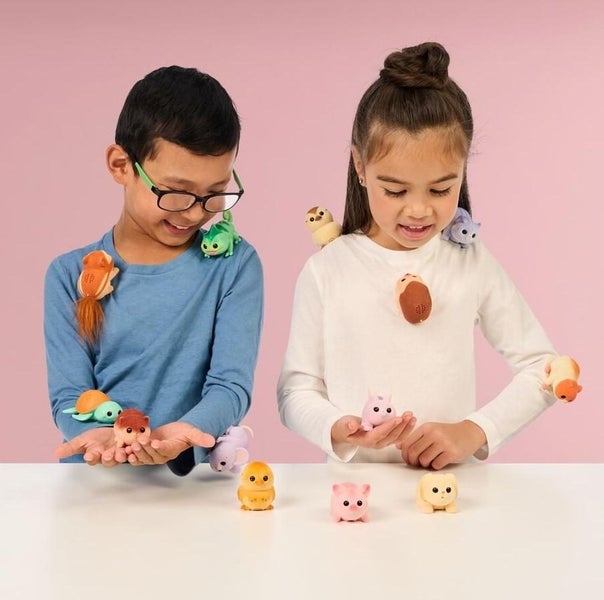 Little Live Pets: NeeDees Single Pack - Ouchee Hedgehog Carousel 5