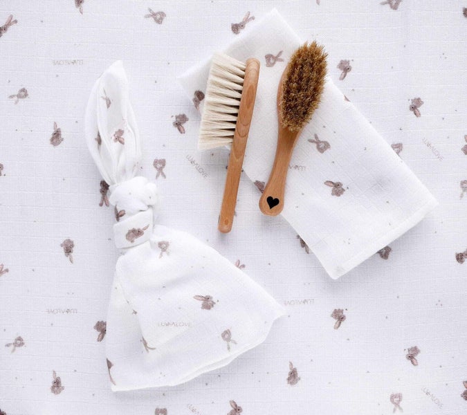 Lullalove: Hairbrush Set with Goat's Bristle and Washcloth - Bunny Pattern Carousel 2