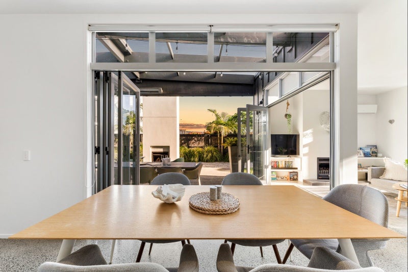 Tranquil Omaha Oasis for Under $2million64309424017537112